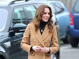 They fit the body perfectly or offer a looser fit for a more raggedy street style appearance. Kate Middleton Styles A Classic Coat In A Fresh New Way Vogue