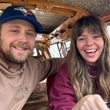 Becky Blade's Instagram, Twitter & Facebook