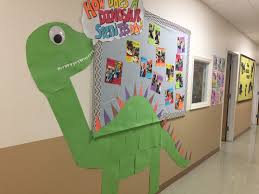 How Does A Dinosaur Bulletin Board Dinosaur Theme Preschool Dinosaur Classroom Classroom Themes