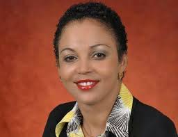 ONA/Procès : Une candidate et mère d`un enfant de Sandro Joseph proteste!