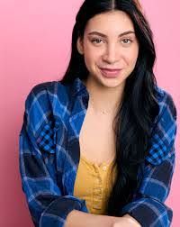 Olivia Hawthorne's Instagram, Twitter & Facebook