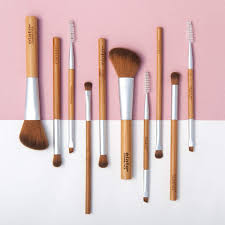 9 Vegan Makeup Brushes For A Flawlessly Fur Free Face Vegan Makeup Brushes Vegan Makeup Eco Friendly Makeup