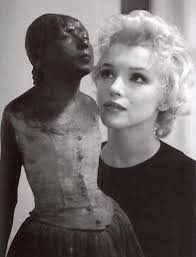 Marilyn Monroe with Little Dancer statue by Edgar Degas. Rare candid photo  of Marilyn Monroe, taken in 1956 by director John Huston at the home of  producer Bill Goetz. [Lena Young ✒️]