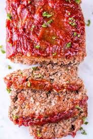 Easy Classic Meatloaf Recipe Loaded With Panko Crumbs Like And Green Onion The Sauce Is Of Ket Homemade Meatloaf Classic Meatloaf Recipe Good Meatloaf Recipe