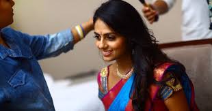 8 Hair Secrets Indian Women Swear By Hair Secrets Natural Hair Styles Henna Hair
