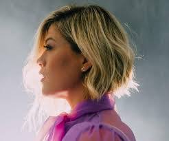 Bonnie Twomey's Instagram, Twitter & Facebook