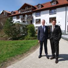 Ich freue mich ihren besuch und möchten ihnen auf dieser homepage einen kleinen vorgeschmack auf einen urlaub in einer meiner ferienwohnungen in seeshaupt geben. Seeresidenz Verkauf Der Wohnungen Startet Penzberg