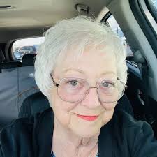 Marie Maclellan's Instagram, Twitter & Facebook