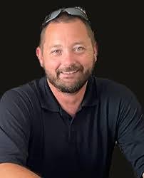 Vickie Risner's Instagram, Twitter & Facebook