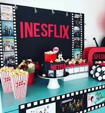 Pin De Jennifer Black Em 19 Netflix Party Festa De Aniversario Tumblr Festa Tematica Cinema Festa De Aniversario Decoracao