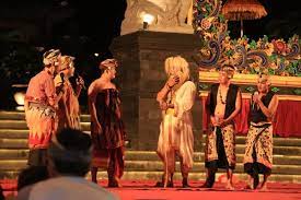 See full list on pengajar.co.id Di Bawah Ini Yang Bukan Merupakan Contoh Seni Teater Adalah Cara Golden