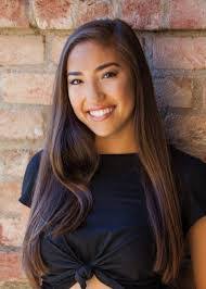 Danielle Forman's Instagram, Twitter & Facebook