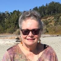 Linda Lamkin's Instagram, Twitter & Facebook