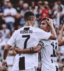 Cristiano Romaldo And Paulo Dybala Foto Di Calcio Squadra Di Calcio Calciatori