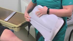 Les symptômes, les traitements et les solutions l'entorse du genou n'est pas en soit une pathologie, mais un mécanisme susceptible de provoquer des lésions. Entorses Du Genou Et Lesions Meniscales Blessures Empoisonnement Edition Professionnelle Du Manuel Msd