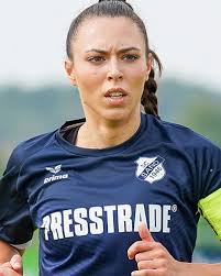 Leonie Kreil » Record by referee