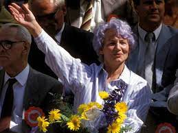 Margot honecker in famous people throughout history. Amtsmissbrauch Und Korruption Die Ex Volksbildungsministerin Margot Honecker Ist Nun Doch Wieder Aufgetaucht