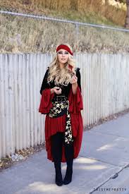 Take a look back at the criminal careers of five of history's most the notorious pirate anne bonny began her life as the illegitimate daughter of a wealthy irish lawyer. Pirate Makeup Female Ideas Saubhaya Makeup