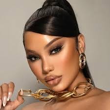 Melly Sanchez (@thefashionfreakk) • Threads, Say more