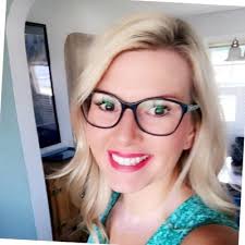 I spent the last few hours of Thursday with this beautiful view and I can't  tell you how relaxing it was after a long west coast travel week.