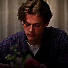 tryna defend him but that singing clip makes it real hard 😭 #conradfisher  #thesummeriturnedpretty #conradfisheredit #chrisbriney #tsitp