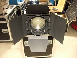 Combining the superior control and light quality of a philips selecon fresnel with seamless fading between colors allows designers a new level of creativity. Used Selecon Arena High Performance Fresnel By Philips Selecon Item 31139