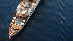 If christina for some reason did not want her, the yacht would go to his wife jackie. Jackie Kennedy And Aristotle Onassis Former Yacht Is Available For Rent 9travel