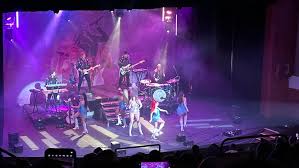 I went to see Taylormania