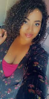 Belle et agréable journée à tous ! Pour moi c'est boulot today ! ✨😊 Bon  week-end 💋💋💋