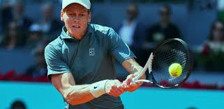LIVE Madrid, Sinner-Fils 6-2 1-1: Jannik domina il primo set