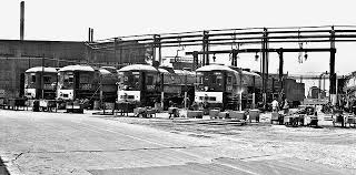 Black And White Cab Lima Ohio Southern Pacific Taylor Roundhouse Is Seen With Cab Forward 4 8 8 2 Articulated Steam Locomotives In Los Angeles California Late 40 S Or Early 50 S Locomotive Steam Locomotive New York Central Railroad
