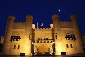 En el castillo de san miguel los visitantes vivirán, tanto si acuden en familia como si lo hacen con amigos, una noche divertida, emocionante y difícil de olvidar. Castillo San Miguel Aventura Medieval Aj Servitur