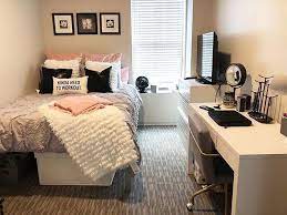 50 Perfect Small Bedroom Decorations Sweetyhomee Small Bedroom Room Inspiration Bedroom Bedroom Decor