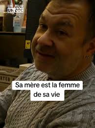 Harold rêve de trouver l'amour, mais il fait face à un obstacle de taille :  à 48 ans, il vit encore chez sa maman ! « Plus de 40 ans et toujours chez  papa-maman » 📺 #UnJourUnDoc, du lundi au vendredi ...
