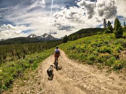 Visitors of stanley, id leave with memories of jagged peaks, great food, and music filled nights. 4 Day Sun Valley And Stanley Idaho Itinerary For Outdoor Enthusiasts Bearfoot Theory