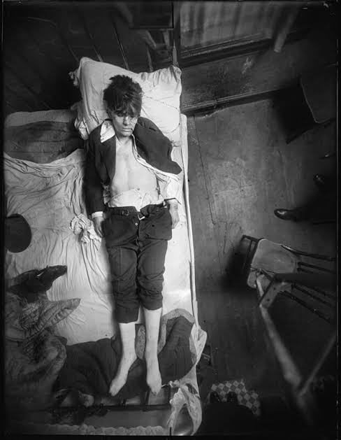 These 1910s New York Crime Scene Photos Were Never Meant for the Public |  PetaPixel
