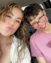 Best Buddies Story Spotlight: Kaitlin and Gloria