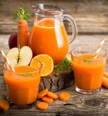 Jus Pomme Carotte Orange 14 Recettes De Jus Et De Smoothies A Faire Avec Le Juice Expert Magimix Elle A Table En 2020 Recette Jus Jus Carotte Jus De Fruit Maison