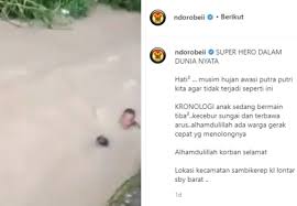 Arti mimpi banjir di jalan Viral Aksi Heroik Warga Selamatkan Bocah Yang Hanyut Di Sungai