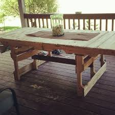 I Can Do That Too Pallet Picnic Tables Diy Garden Furniture Pallet Furniture Outdoor Table