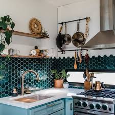 Epingle Par Sofia Skrbic Sur Article Du Vert Bouteille En 2020 Decoration Cuisine Idee Deco Cuisine Cuisine Appartement