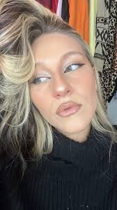 The @o.panick Lip Kit. When she’s not busy bringing little Timmy to life  she’s blessing us with this @maccosmetics Lipstick in Thanks it’s Mac and  Cork Liner. Verdict… I’d drown in this combo 😍, ., ., ...