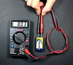 Untuk mengukur tegangan ac dari sebuah sumber listrik elektrik ac, sakelar pemilih multimeter diputar 7. Cara Menggunakan Avometer Multitester Panduan Teknisi