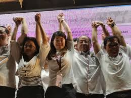 The sandakan parliament by election results provided a much needed morale booster to pakatan harapan ph after 3 successive by election defeats in cameron highlands parliament semenyih state and rantau state. Amir Yusof On Twitter Dap S Vivian Wong Is Jubilant As Unofficial Results Show She Has Won The Sandakan By Election By More Than 11 000 Votes Https T Co 6xaa0zysfz