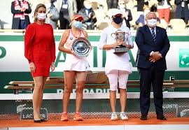 Najlepsze tablice użytkownika zofia świątek. French Open Who Is Tennis Player Iga Swiatek Popsugar Fitness