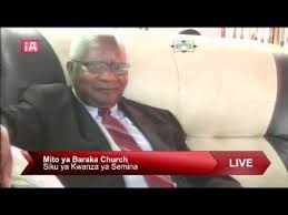 Askofu Mkuu Erastus Andrew akiongoza Semina