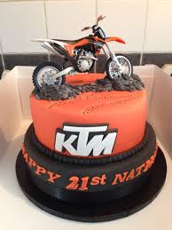 Really Awesome Birthday Cake With A Ktm Dirt Bike On It Geburtstagstorte Desserts Ohne Backen Kindertorte