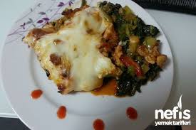 Ispanak Yataginda Tavuklu Mantar Yemek Sebzeler Ve Yemek Tarifleri