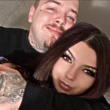 Candice Burdick's Instagram, Twitter & Facebook