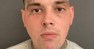 Darrin Pelland's Instagram, Twitter & Facebook